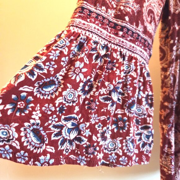 Blouse with Bell Sleeves - Picture 3 of 4